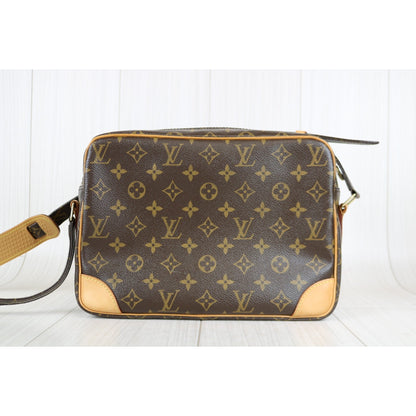 Rank A ｜ LV Monogram Nile Shoulder bag ｜040509
