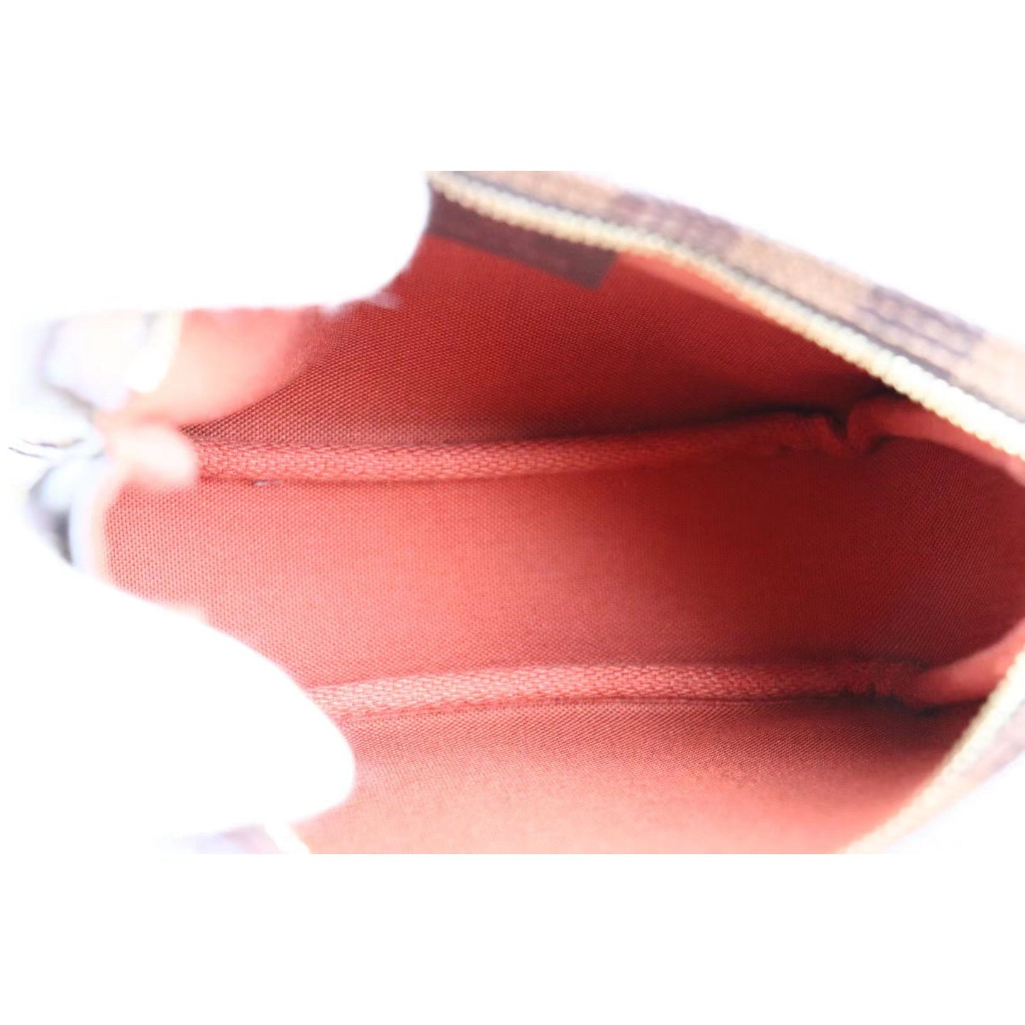 Rank AB｜ LV Damier Truth Make Up ｜072701