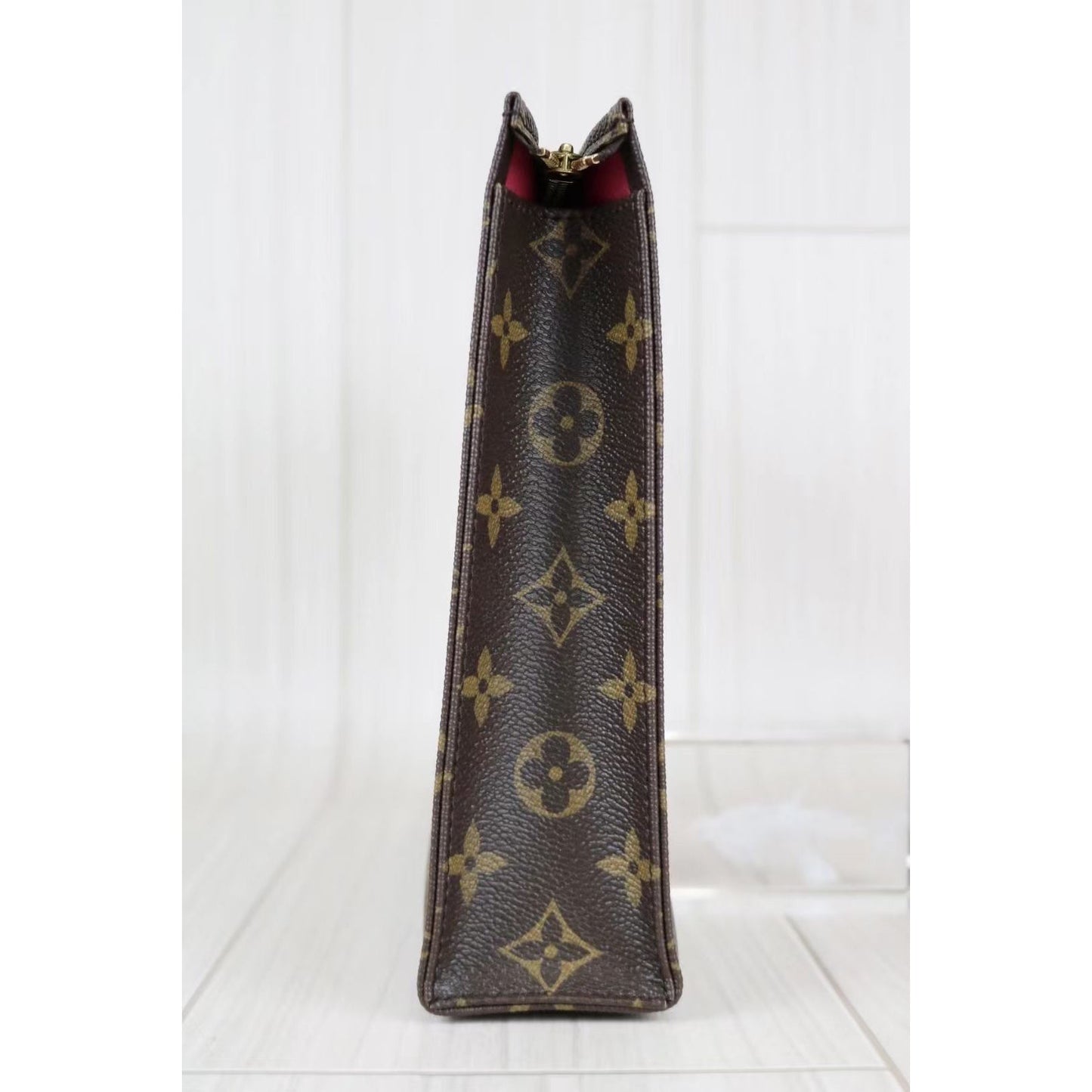 Rank SA ｜ LV Monogram Pochette Toilette 28 ｜070703