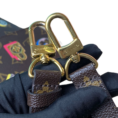 Louis-Vuitton Pochette Metis Monogram Love Lock GHW