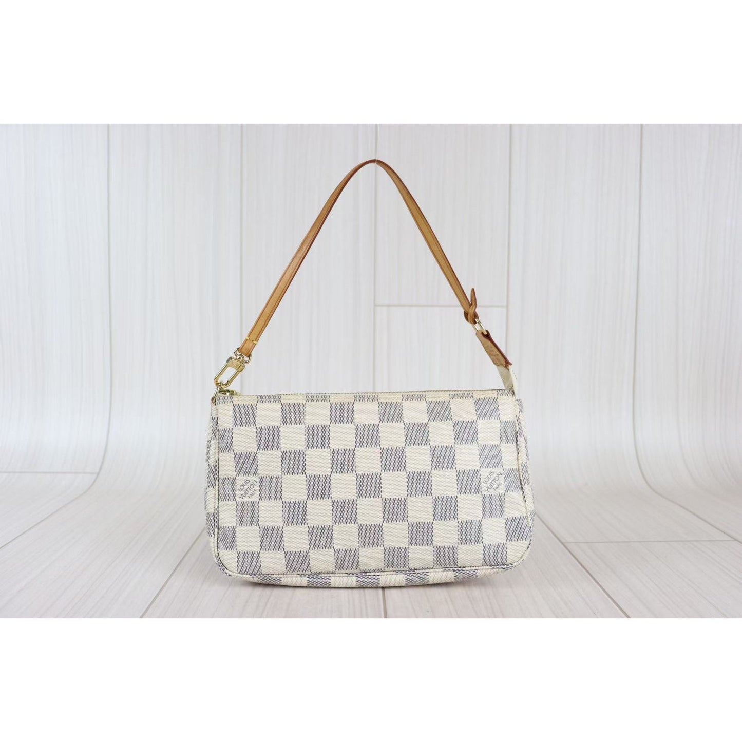 Rank AB ｜ LV Damier Azur Pochette Accessoires ｜073109