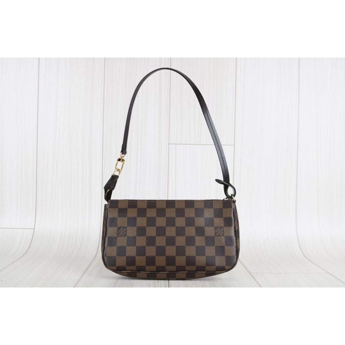 Rank SA ｜ LV Damier Pochette Accessoires ｜041806