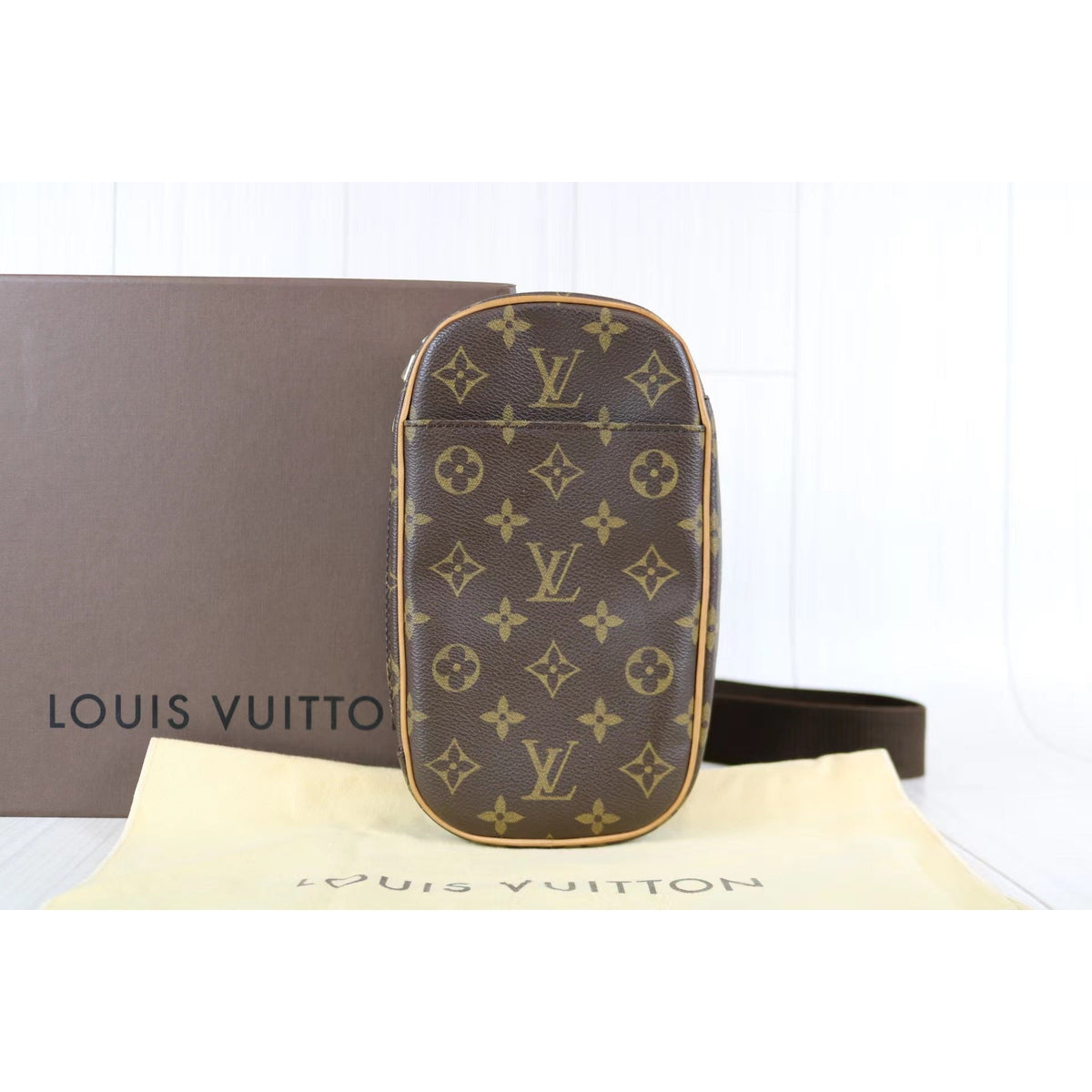 Rank A ｜ LV Monogram Pochette Ganju Shoulder Bag Body Bag ｜061004