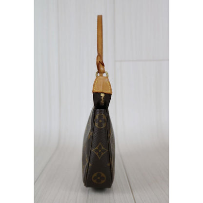 Rank A ｜ LV Monogram Pochette Accessoires ｜052703