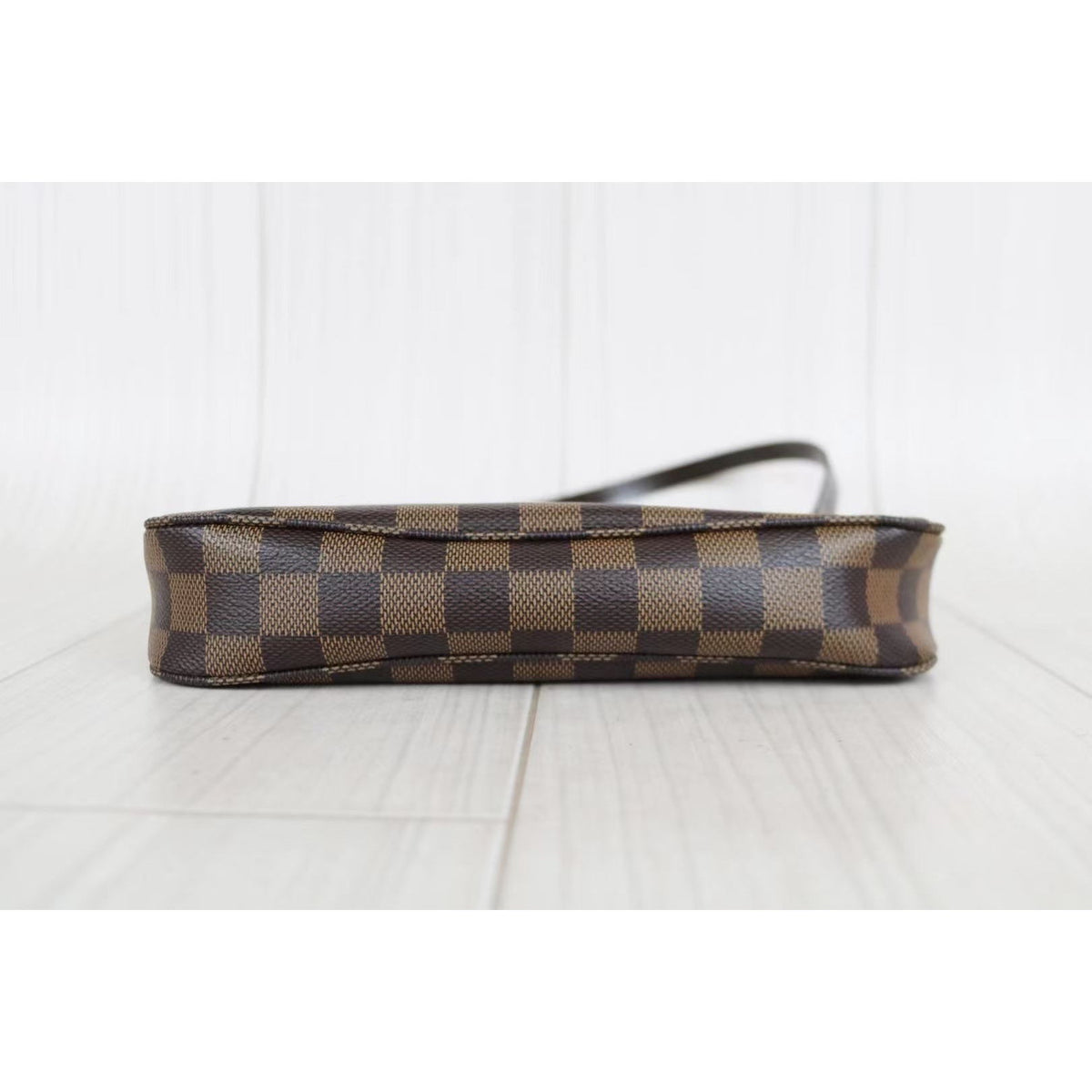 Rank SA ｜ LV Damier Pochette Accessoires ｜041806