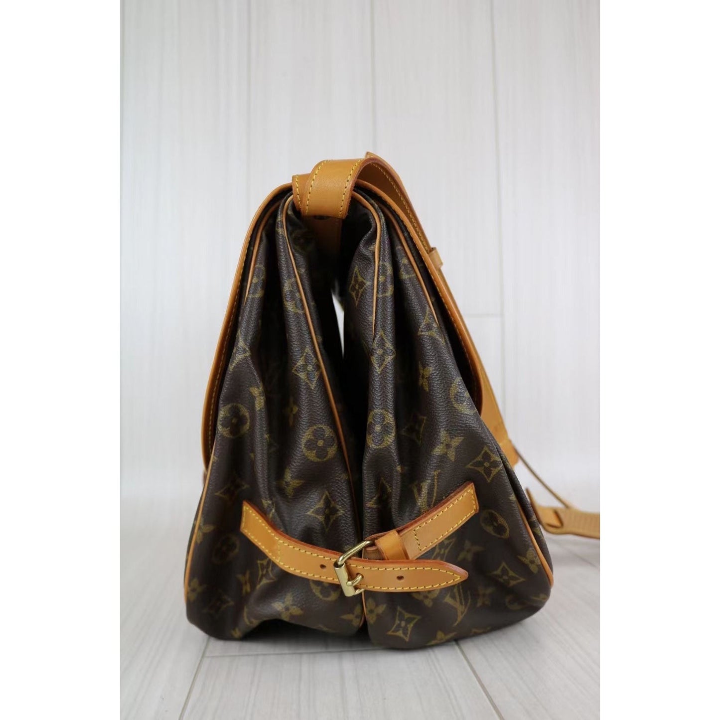 Rank A ｜ LV Monogram Saumur 35 Shoulder Bag｜041905