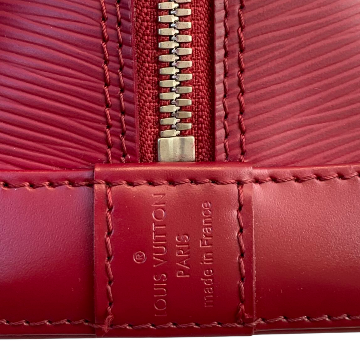 Louis-Vuitton Alma MM Epi Leather Castillan Red GHW