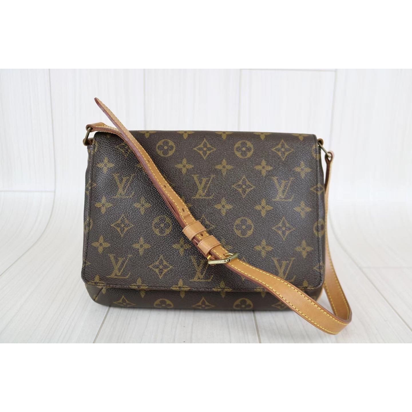Rank AB ｜ LV Monogram Musette Tango Shoulder Bag｜031405