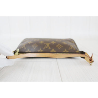 Rank A ｜ LV Monogram Pochette Accessoires ｜070504