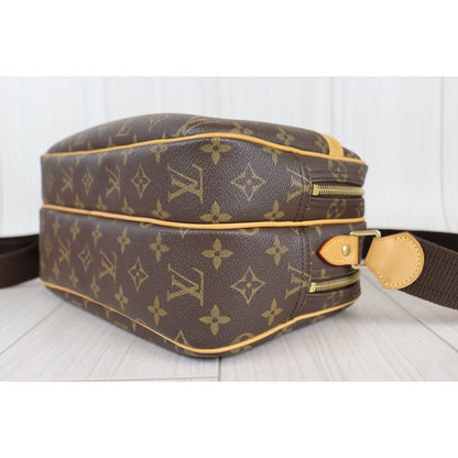 Rank A ｜ LV Monogram Reporter PM Shoulder Bag ｜082808
