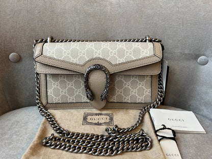 Gucci Dionysus GG Small Shoulder Bag in White and Beige Canvas (RRP £2,130)