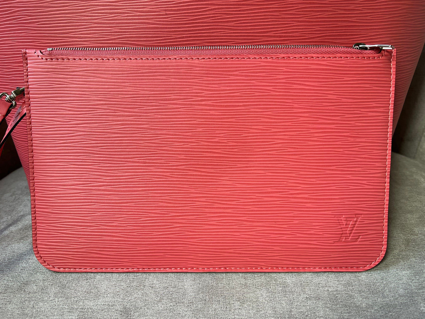 Louis Vuitton Neverfull MM Coral Epi Leather (RRP £1,740)