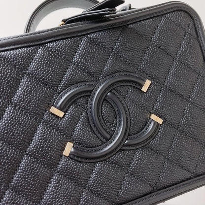 CC Filigree Medium Caviar Quilted Vanity Case Black