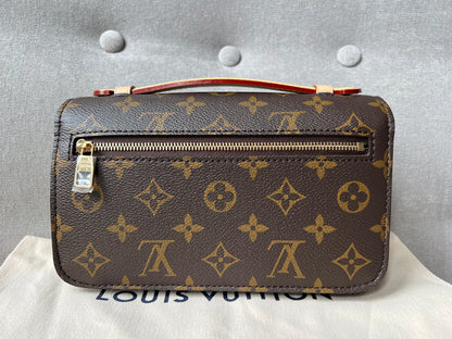 Louis Vuitton Pochette Metis East West Monogram (RRP £2,070)