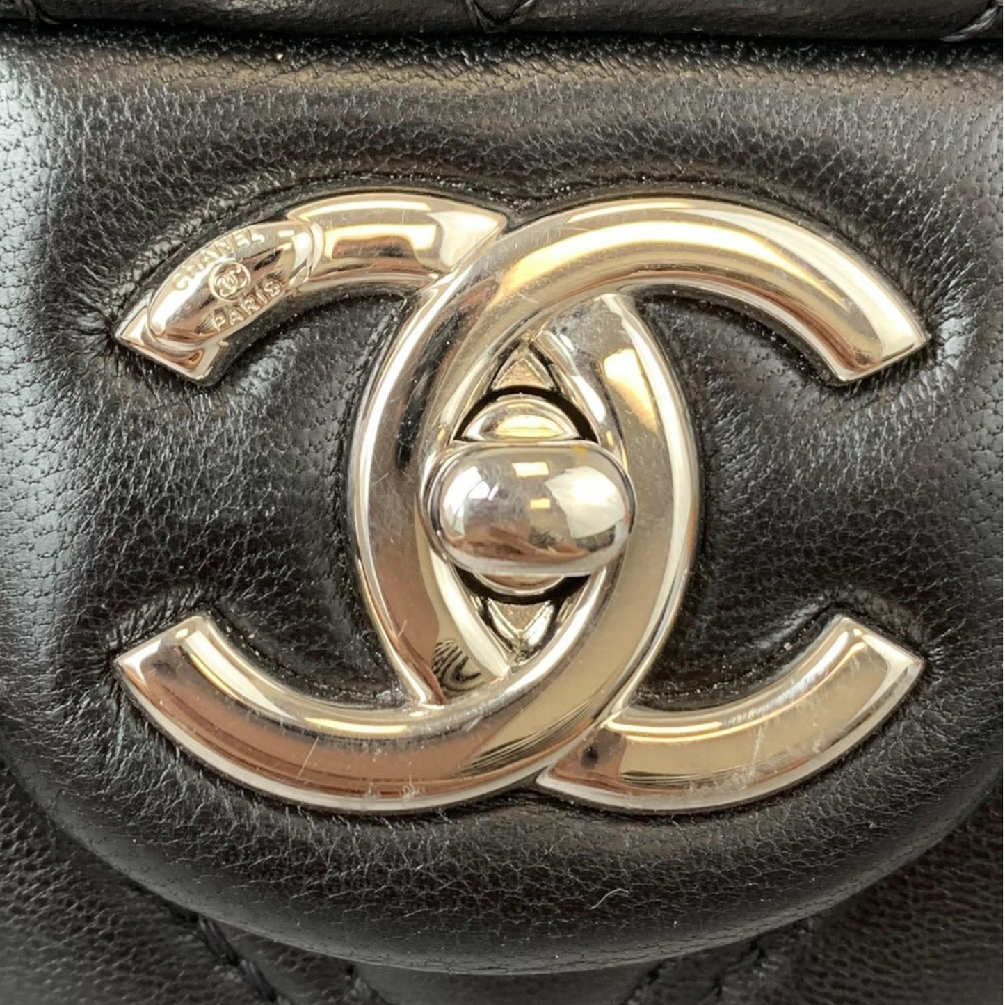 Medium Chevron Leather Flap Black SHW