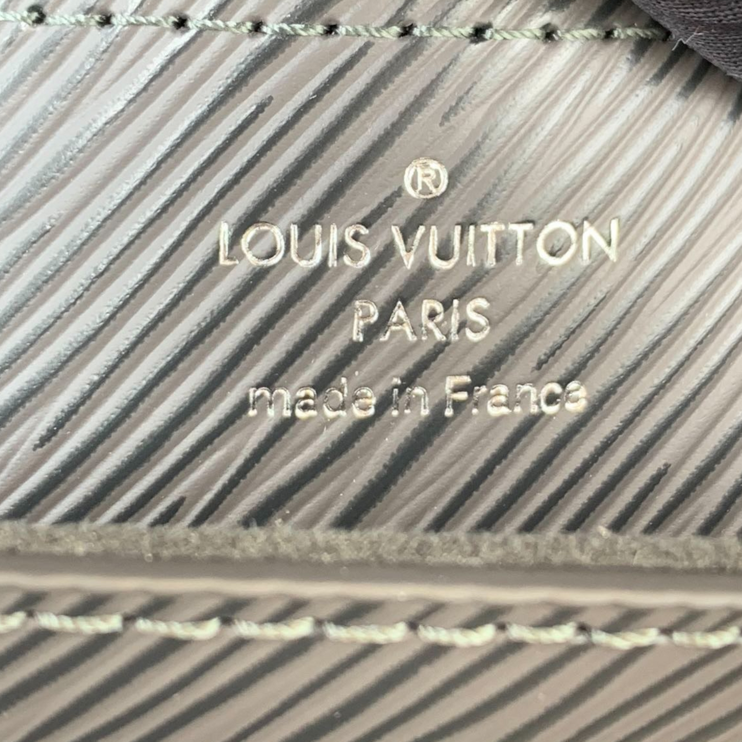 Louis-Vuitton MM Epi Twist Leather Grey SHW