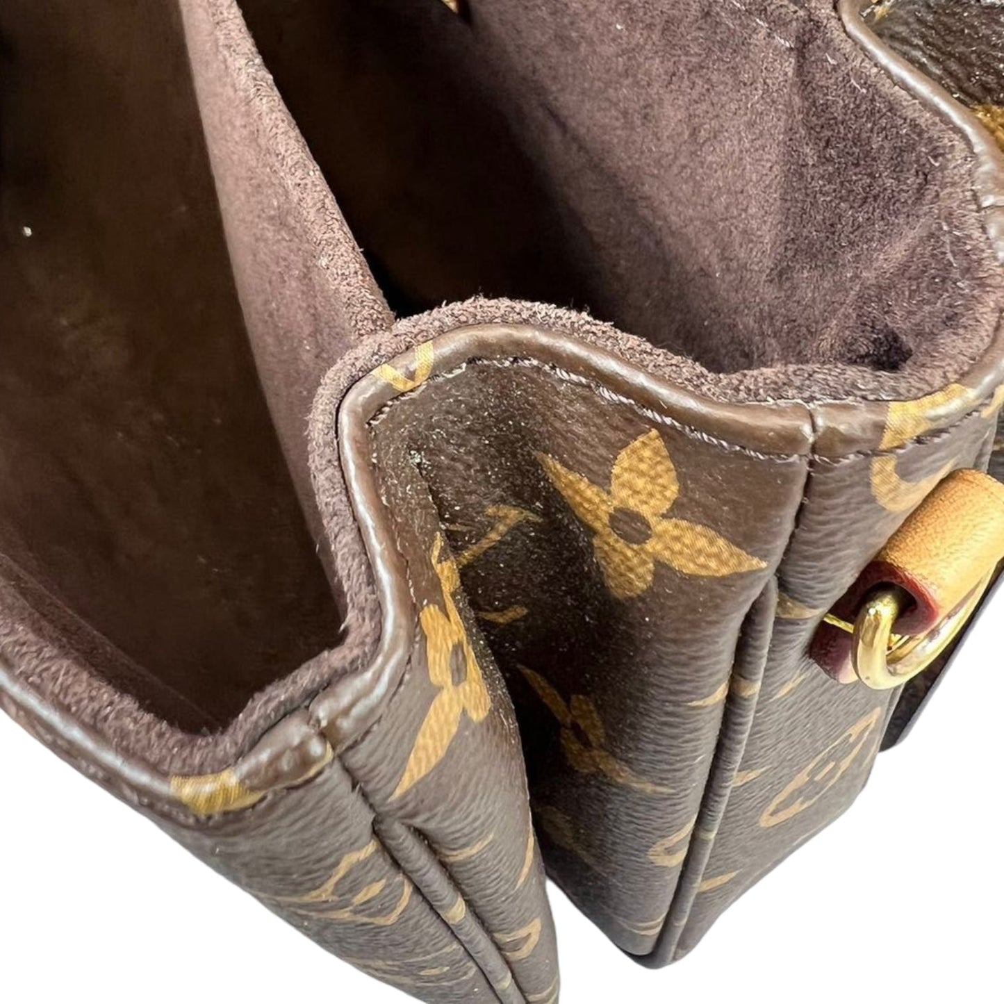 Louis-Vuitton Monogram Pochette Métis GHW