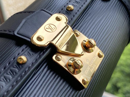 Louis Vuitton Papillon Trunk Bag