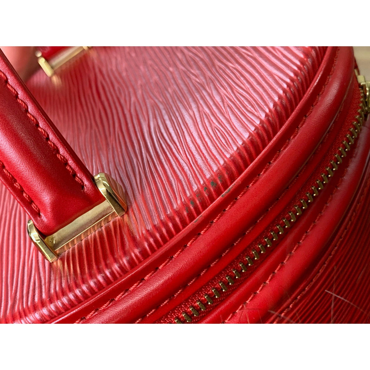 Rank A ｜ LV Epi Handbag ｜022501