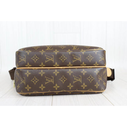 Rank A ｜ LV Monogram Reporter PM Shoulder Bag ｜072705