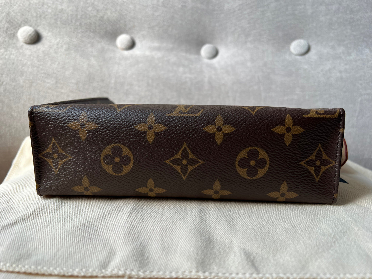 Louis Vuitton Toiletry Pouch 19 Monogram