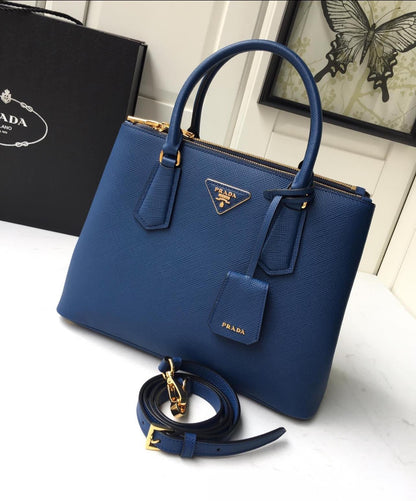 Prada Galleria Saffiano leather Medium  Bag