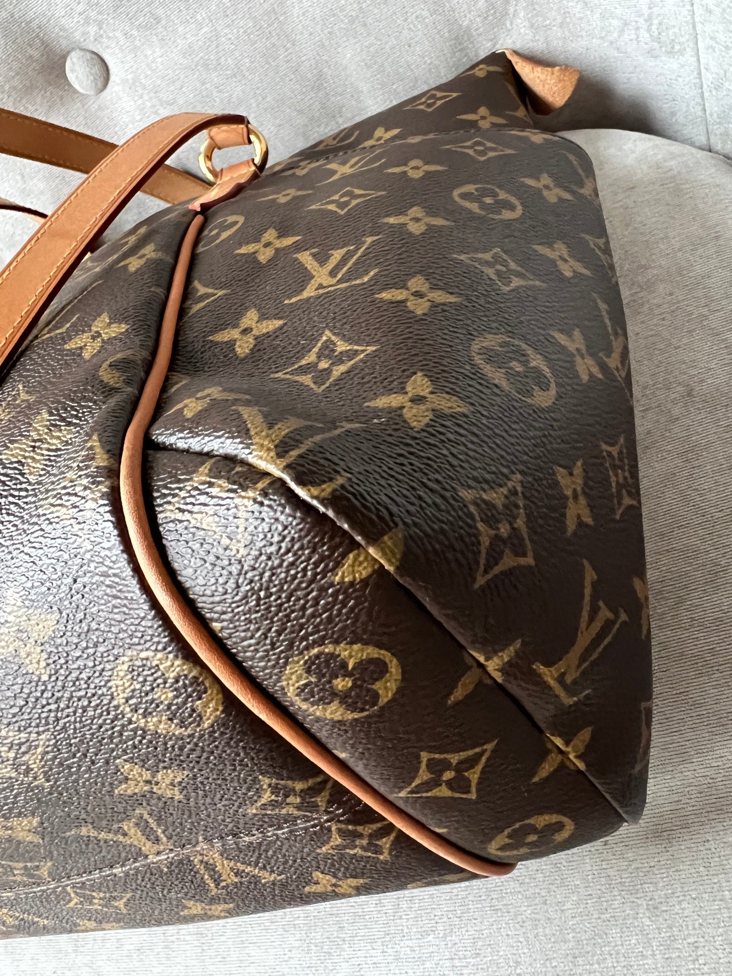 Louis Vuitton Totally MM Monogram