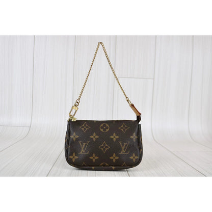 Rank A ｜ LV Monogram Mini Pochette Accessoir ｜030808