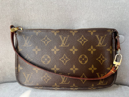 Louis Vuitton Vintage Pochette Accessoires Monogram