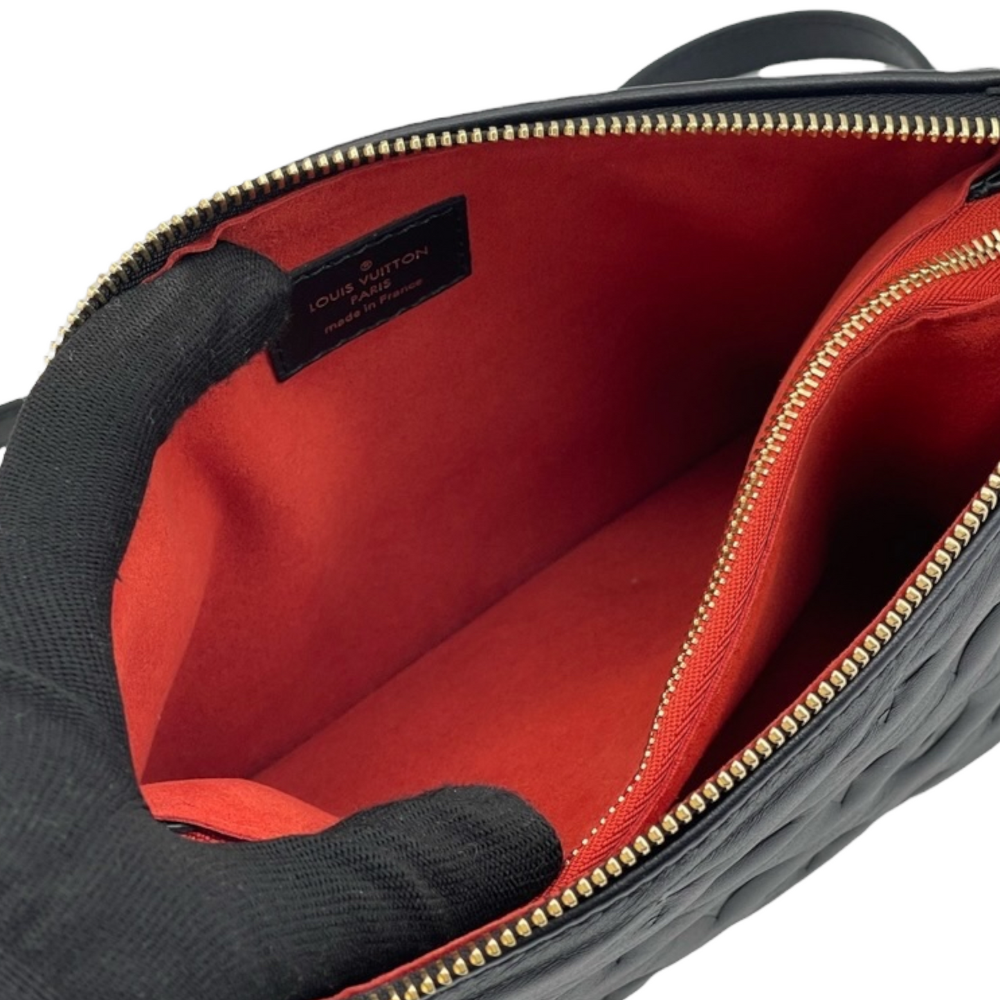 Louis-Vuitton Coussin PM Lambskin Embossed Black GHW