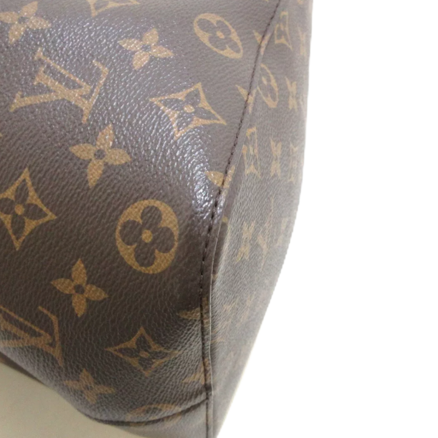 Louis-Vuitton Monogram NeoNoe MM Red Interior