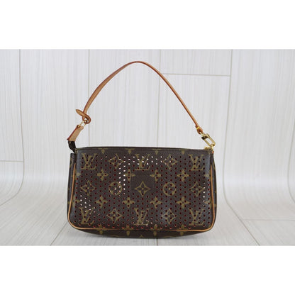 Rank A ｜ LV Monogram Pochette Accessoires ｜040807