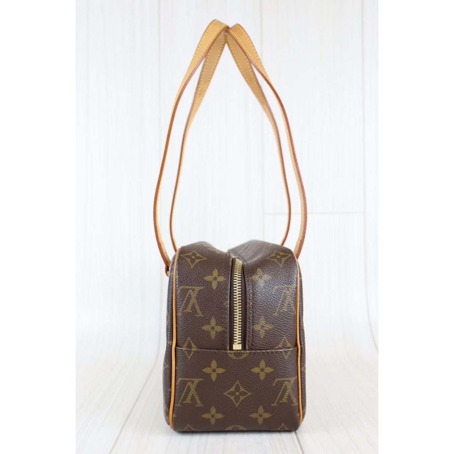Rank AB ｜ LV Monogram Cite MM Shoulder Bag｜072103