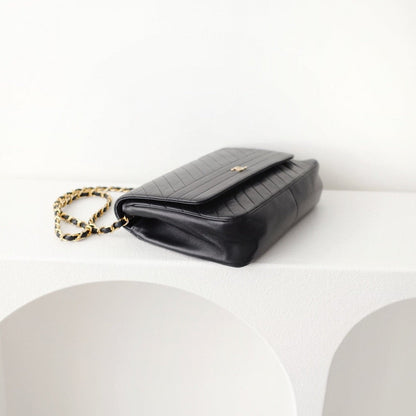 Chanel cc logo chain shoulder bag leather black gold