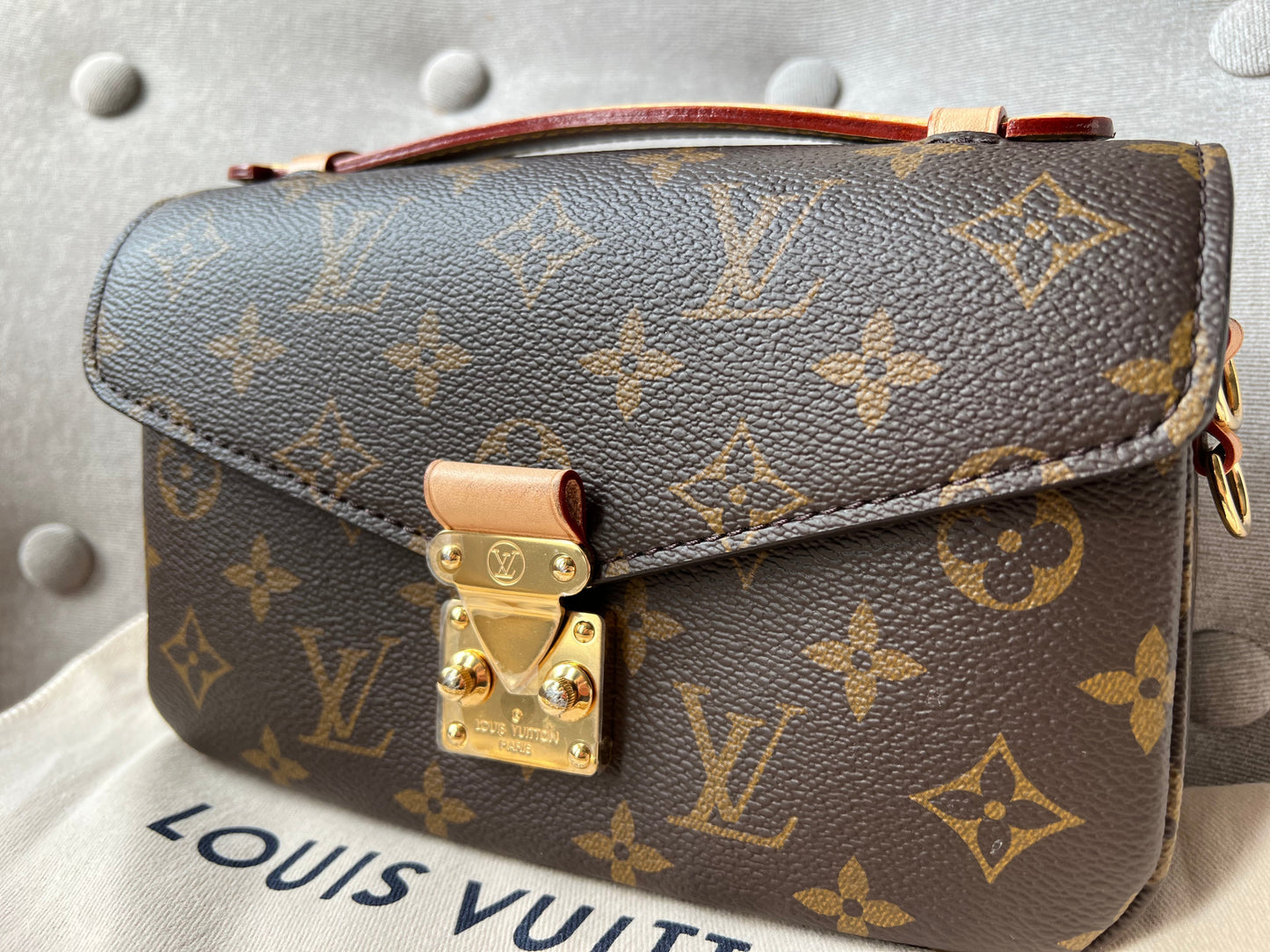 Louis Vuitton Pochette Metis East West Monogram (RRP £2,070)