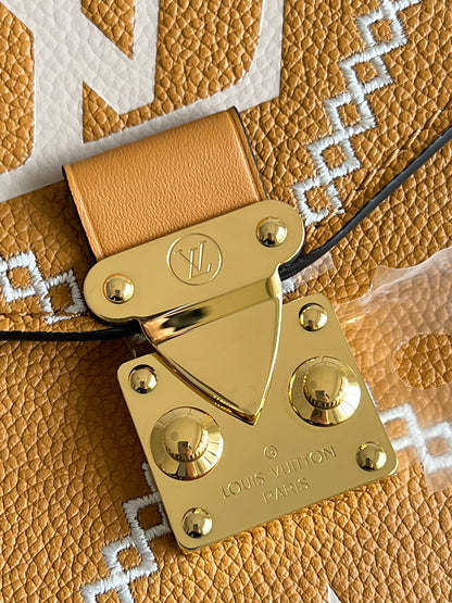 Louis Vuitton Pochette Metis Bag