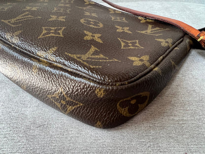 Louis Vuitton Vintage Pochette Accessoires Monogram