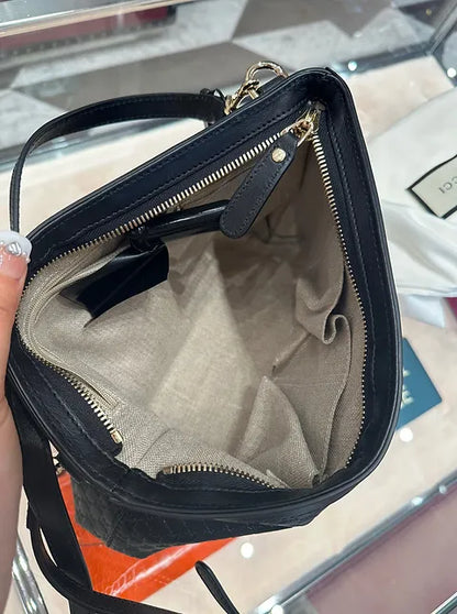 PreOrder Gucci ladies crossbody handbag clutch 2 in 1