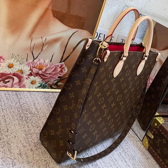 Louis Vuitton Sac Plat PM Bag