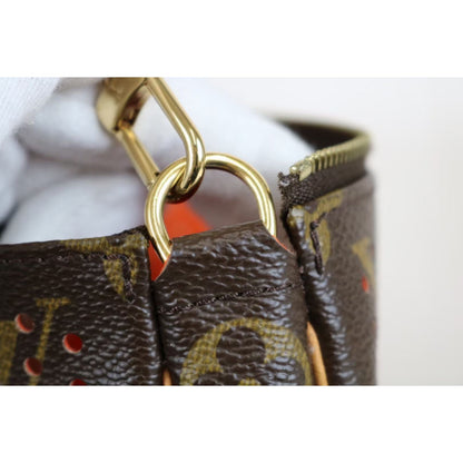 Rank A ｜ LV Monogram Pochette Accessoires ｜040807