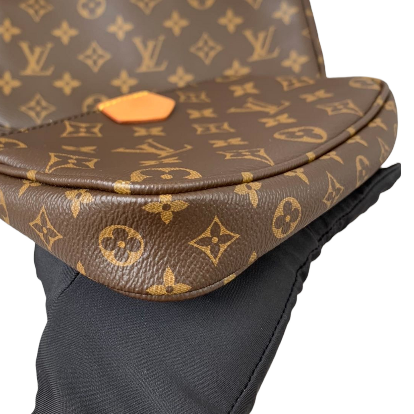 Louis-Vuitton Monogram Multi Pochette Accessoires Khaki GHW