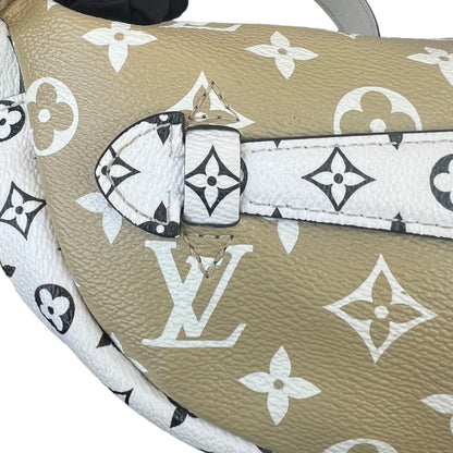 Louis-Vuitton Monogram Giant Bum Bag Khaki White GHW