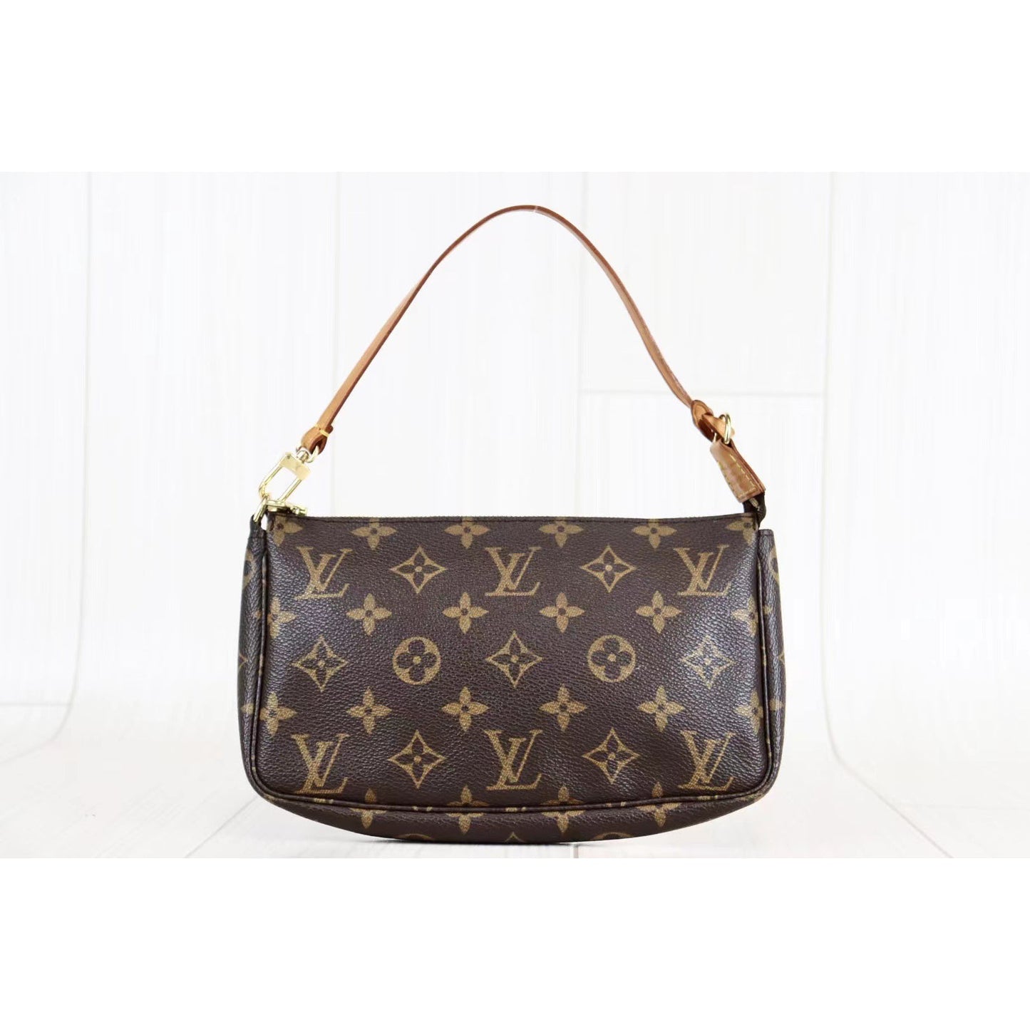 Rank A ｜ LV Monogram Pochette Accessoires ｜072001