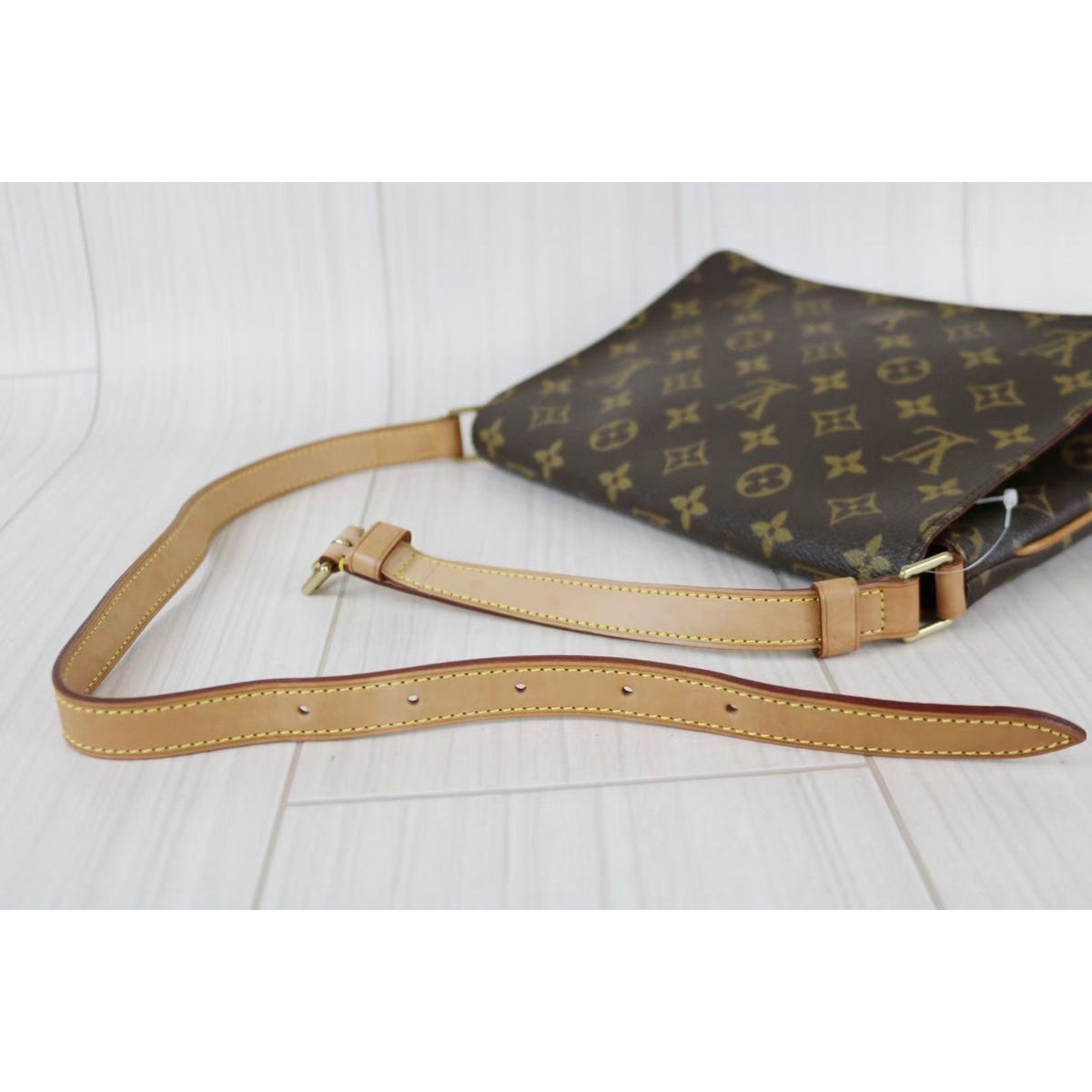 Rank A ｜ LV Monogram Musette Tango Shoulder Bag｜060812