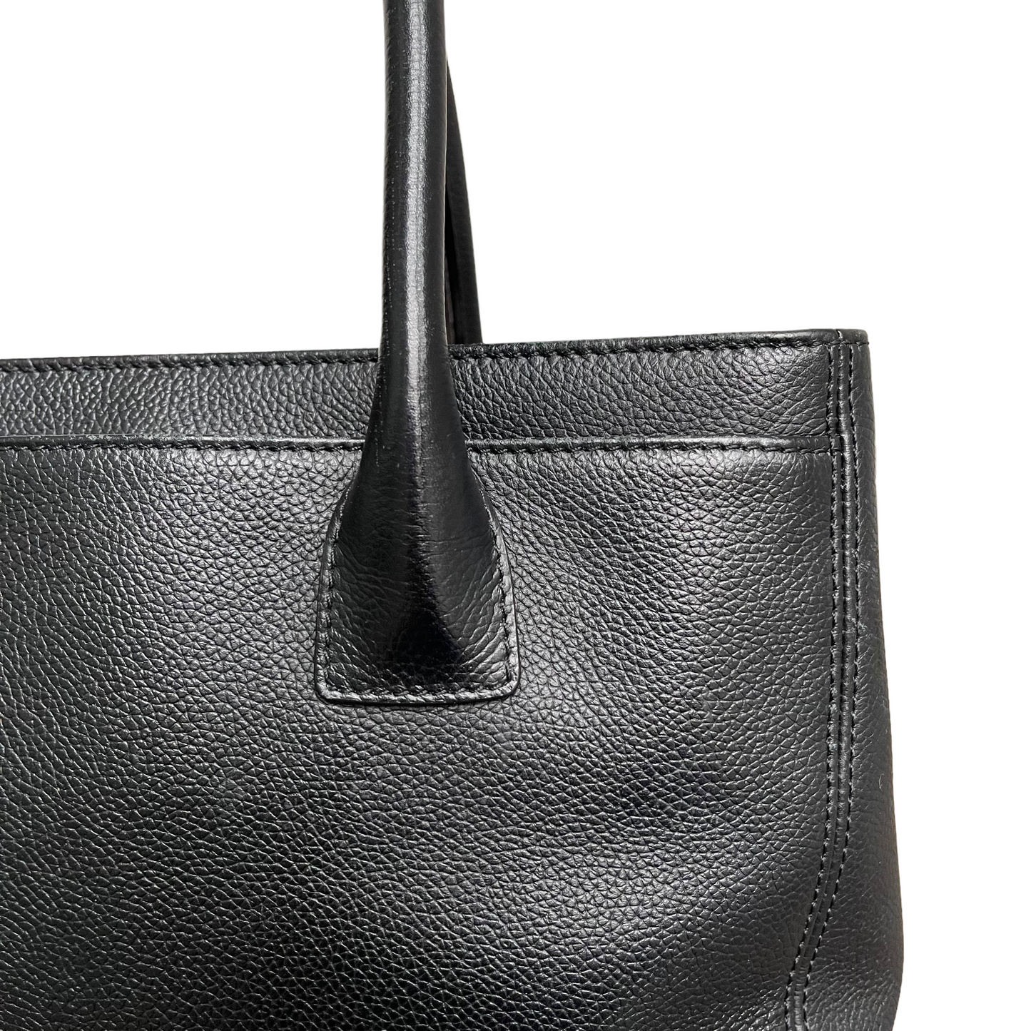 Executive Cerf Tote Grained Black SHW