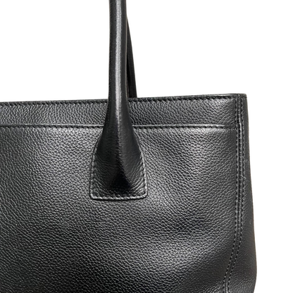 Executive Cerf Tote Grained Black SHW