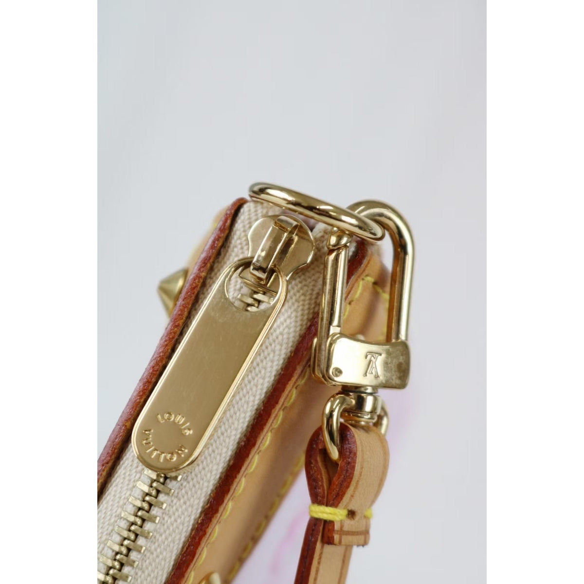 Rank SA ｜ LV Takashi Murakam Sakura Monogram Pochette Accessoires ｜ 031402