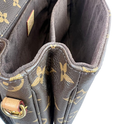 Louis-Vuitton Monogram Classic Pochette Métis GHW