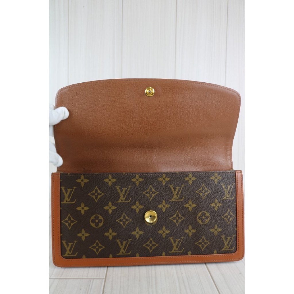 Rank A ｜ LV Monogram Clutch Bag｜041903