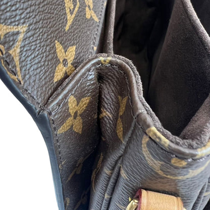 Louis-Vuitton Monogram Classic Pochette Métis GHW